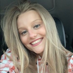 Meet your Posher, Sophia